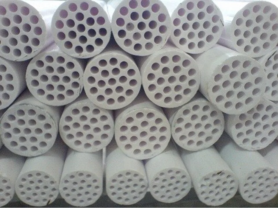 Ống sứ hình trụ nhiều lỗ