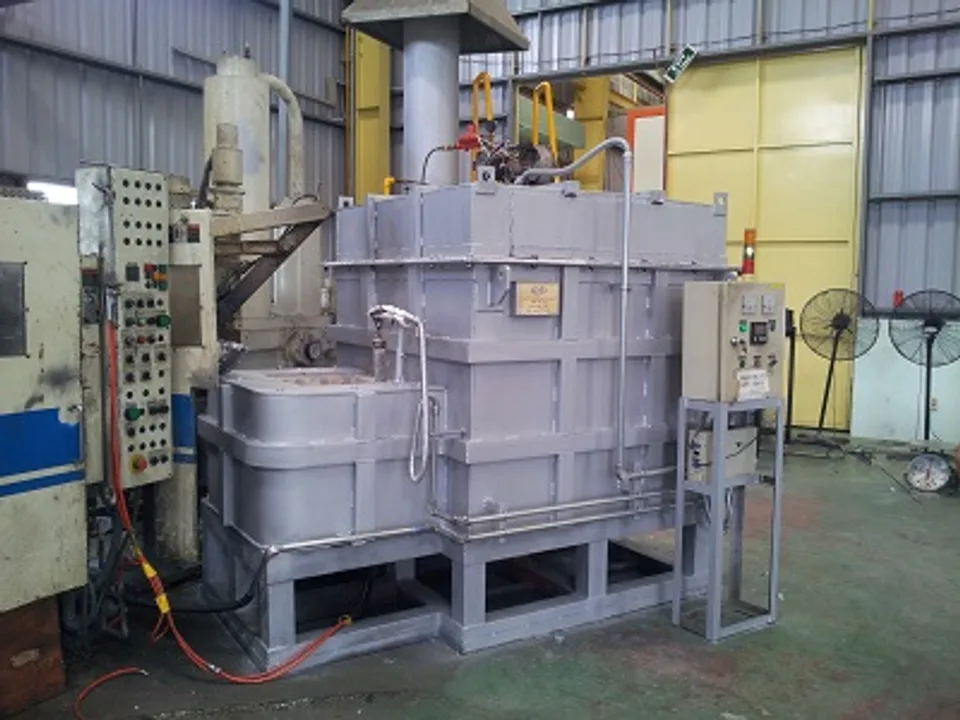 Lò nấu nhôm gas dạng buồng tròn